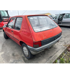 Serrure avant droit PEUGEOT 205