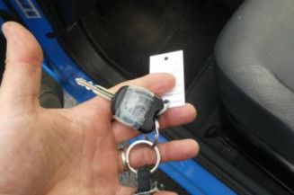 Interrupteur de leve vitre avant gauche CITROEN BERLINGO 1