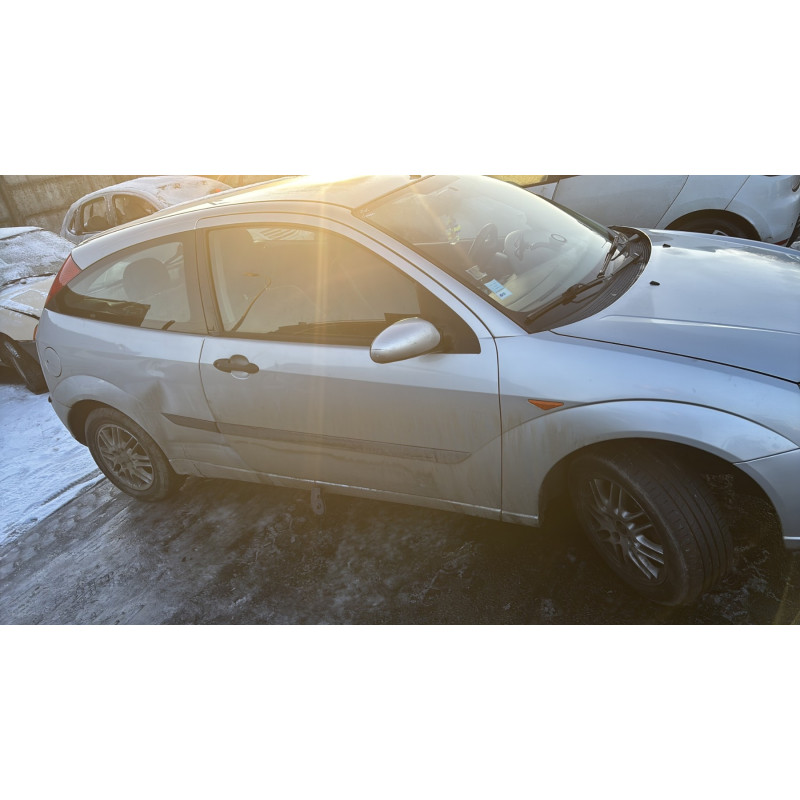 Vitre avant droit FORD FOCUS 1 Photo n°9