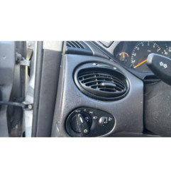Vitre avant droit FORD FOCUS 1