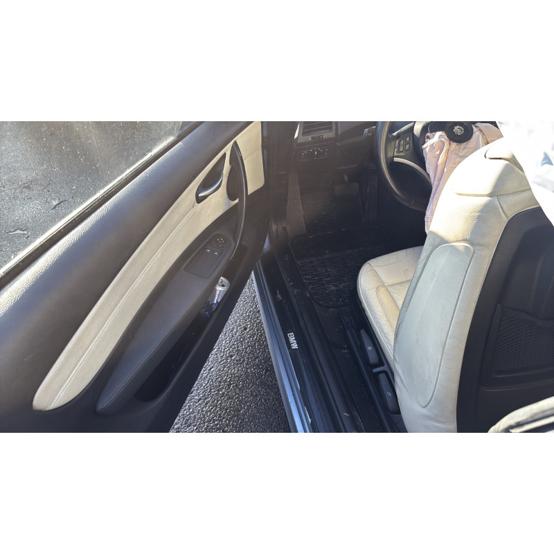 Vitre avant droit BMW SERIE 1 E81 Photo n°14