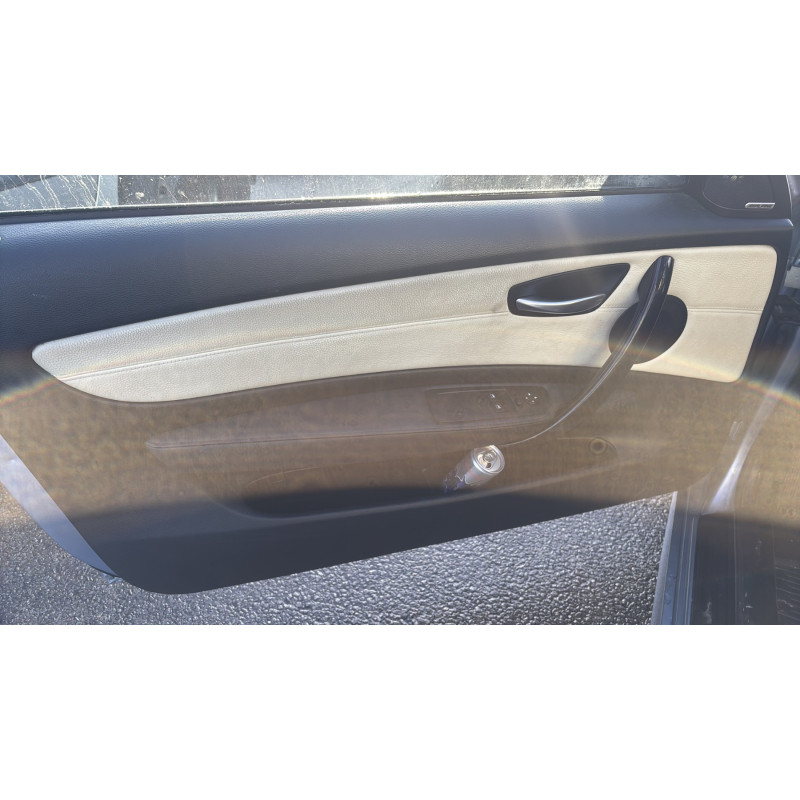 Vitre avant droit BMW SERIE 1 E81 Photo n°15