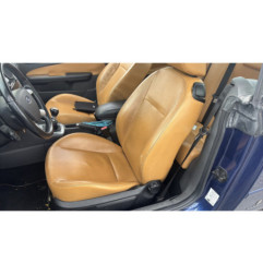 Vitre avant gauche FORD FOCUS 2