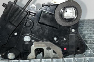 Serrure avant droit TOYOTA PRIUS 2 Photo n°1