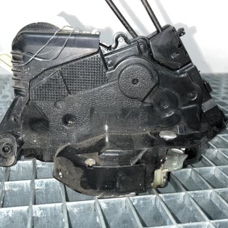 Serrure avant droit TOYOTA PRIUS 2 Photo n°4