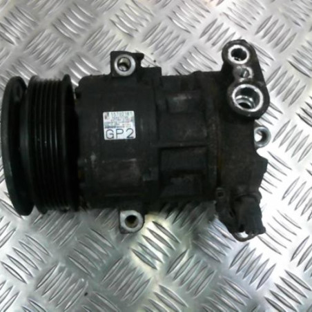 Compresseur clim FIAT GRANDE PUNTO Photo n°1