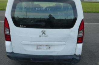 Attache ceinture avant droit PEUGEOT PARTNER 2
