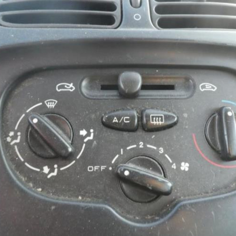 Interrupteur de leve vitre avant droit CITROEN XSARA PICASSO Photo n°10