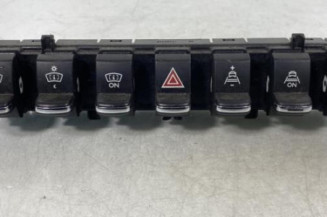 Bouton de warning PEUGEOT 3008 1 Photo n°1