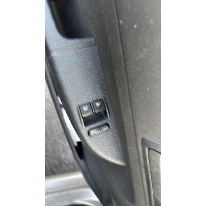 Vitre avant droit SKODA FABIA 1 Photo n°18