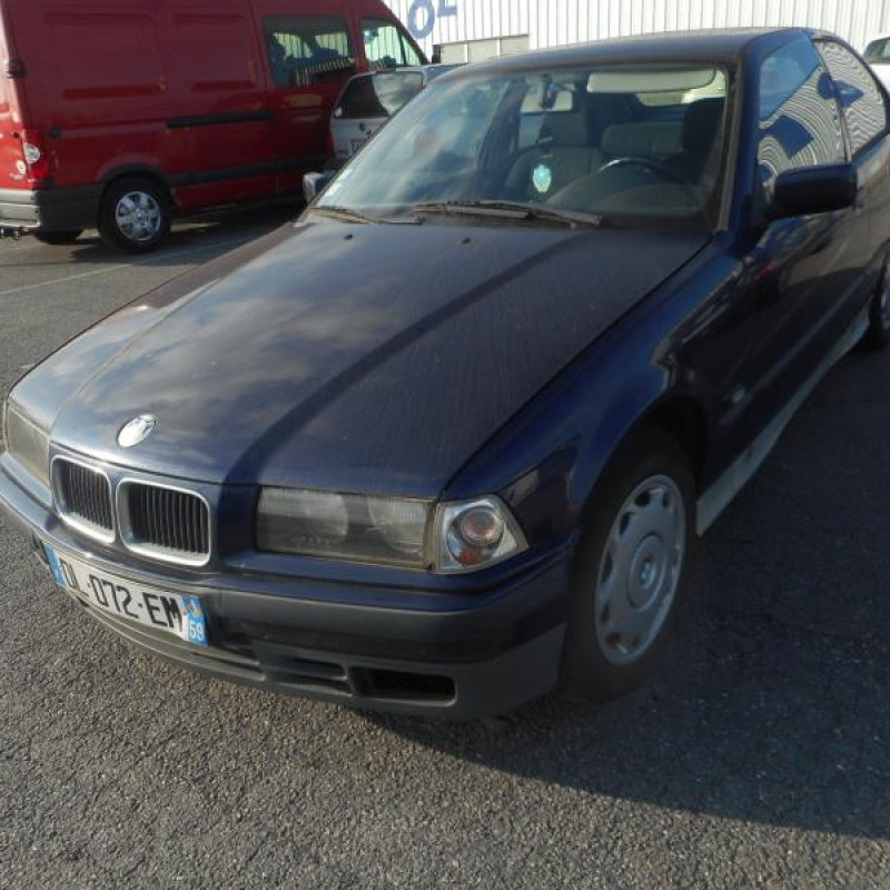 Pare choc avant BMW SERIE 3 E36 Photo n°8