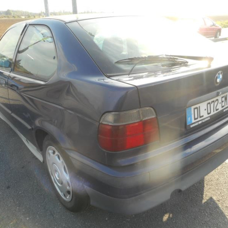 Pare choc avant BMW SERIE 3 E36 Photo n°11