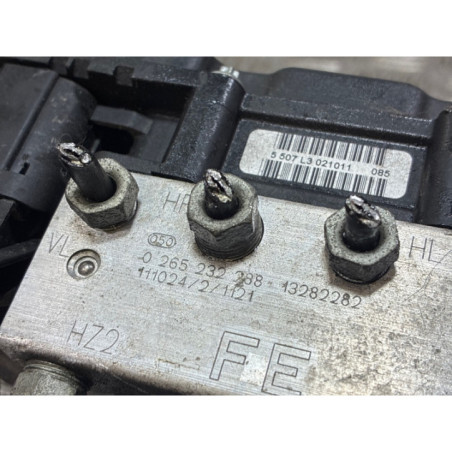 Bloc ABS (freins anti-blocage) OPEL CORSA D Photo n°1