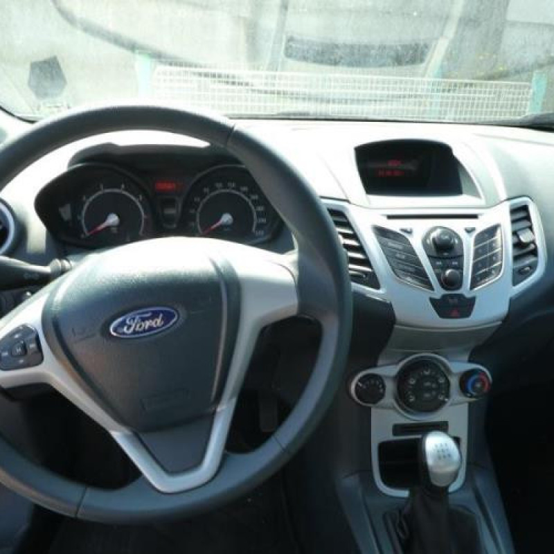 Compresseur clim FORD FIESTA 6 Photo n°10