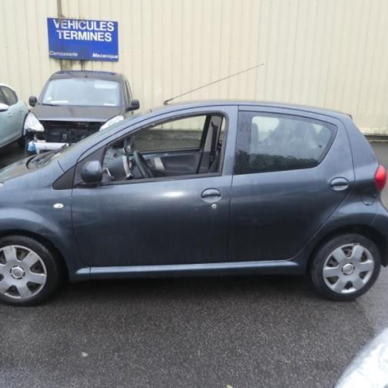 Porte arriere droit TOYOTA AYGO 1 Photo n°8