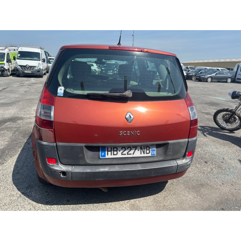RENAULT SCENIC 2 PHASE 1 1.6i - 16V Photo n°1