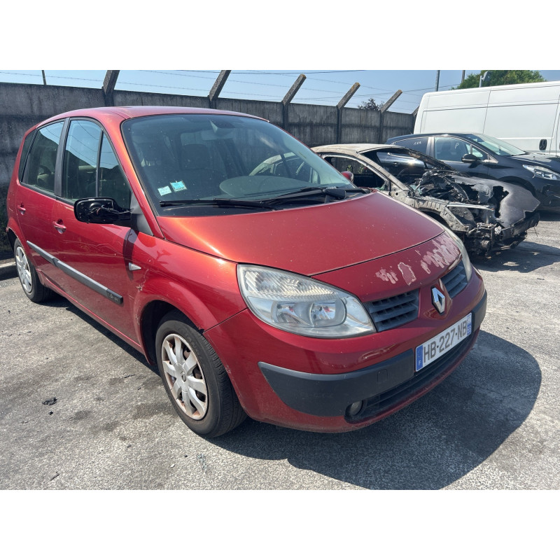 RENAULT SCENIC 2 PHASE 1 1.6i - 16V Photo n°10