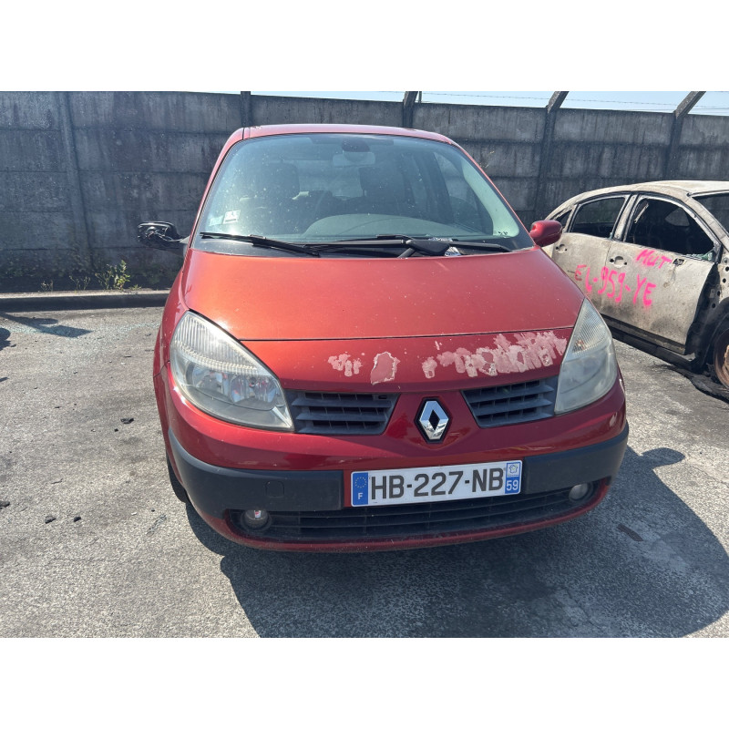 RENAULT SCENIC 2 PHASE 1 1.6i - 16V Photo n°11