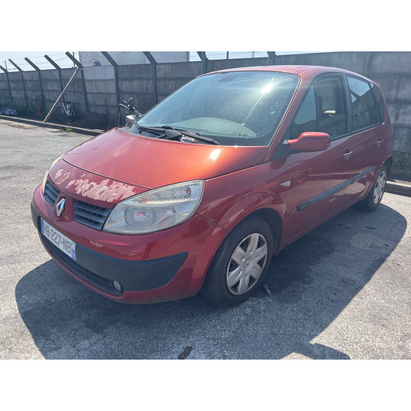 RENAULT SCENIC 2 PHASE 1 1.6i - 16V Photo n°13