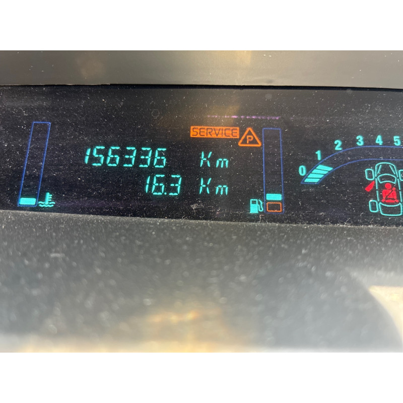 RENAULT SCENIC 2 PHASE 1 1.6i - 16V Photo n°18
