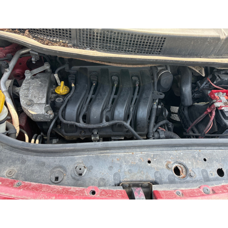 RENAULT SCENIC 2 PHASE 1 1.6i - 16V Photo n°20