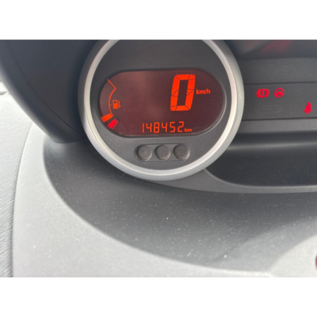 RENAULT TWINGO 2 PHASE 2 1.2i - 16V