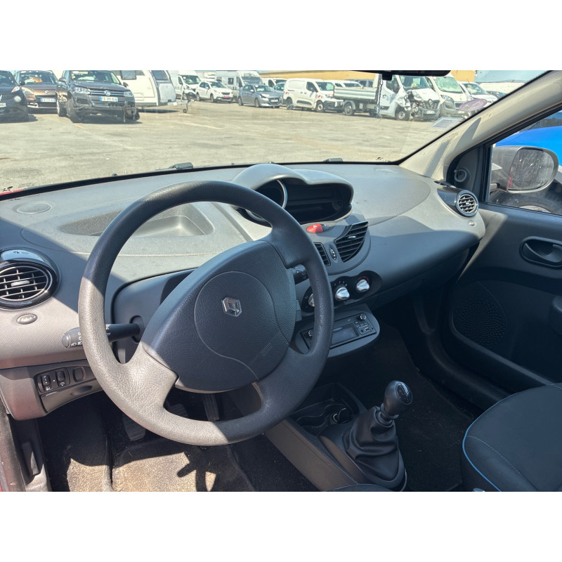 RENAULT TWINGO 2 PHASE 2 1.2i - 16V Photo n°9