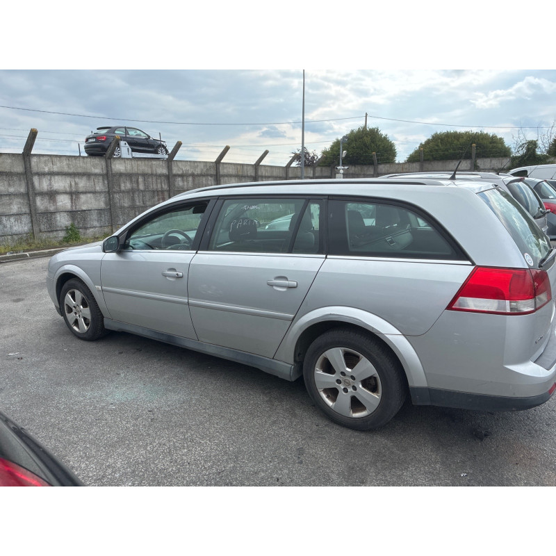 OPEL VECTRA C PHASE 1 BREAK 2.2 DTI - 16V TURBO Photo n°3