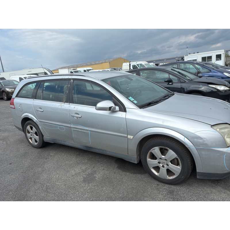 OPEL VECTRA C PHASE 1 BREAK 2.2 DTI - 16V TURBO Photo n°4