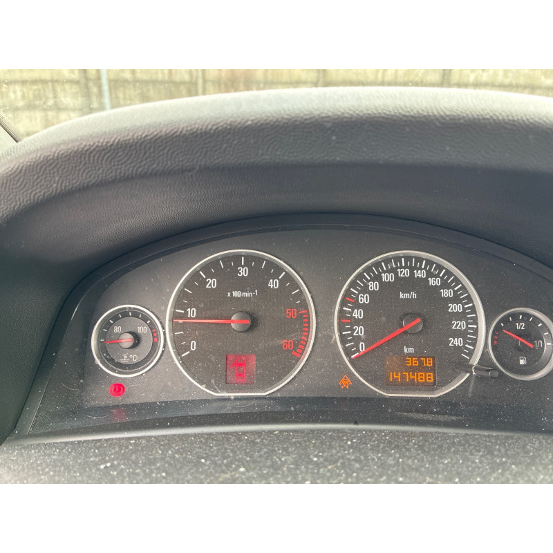 OPEL VECTRA C PHASE 1 BREAK 2.2 DTI - 16V TURBO Photo n°12