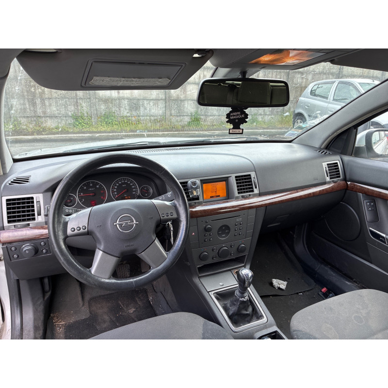 OPEL VECTRA C PHASE 1 BREAK 2.2 DTI - 16V TURBO Photo n°21