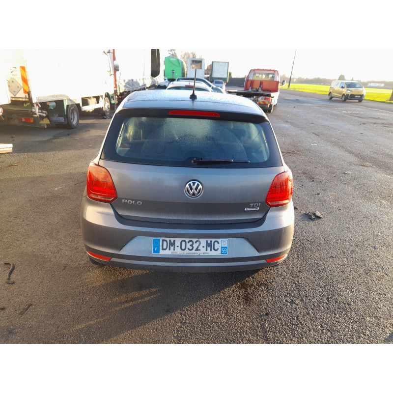 Bouton de coffre VOLKSWAGEN POLO 5 Photo n°10