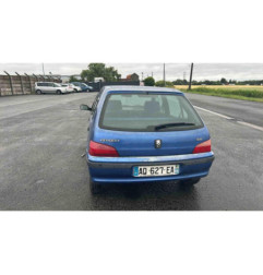 Interrupteur de leve vitre avant droit PEUGEOT 106