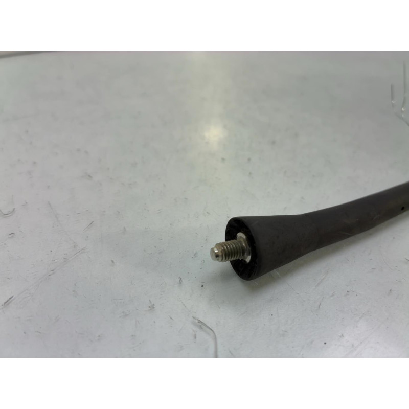 Antenne BMW SERIE 1 E81 Photo n°2