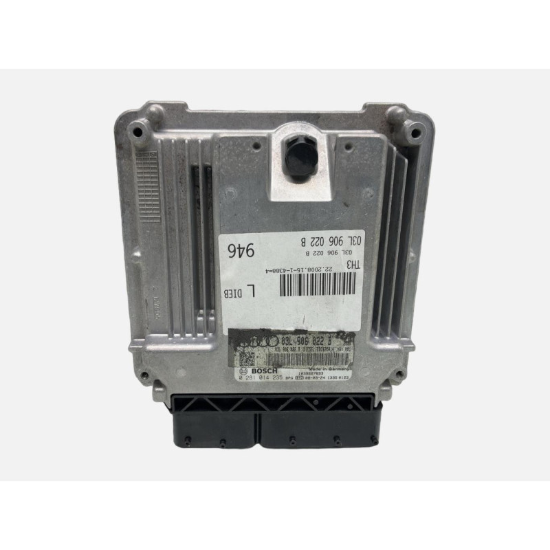 Calculateur moteur AUDI A4 3 Photo n°1