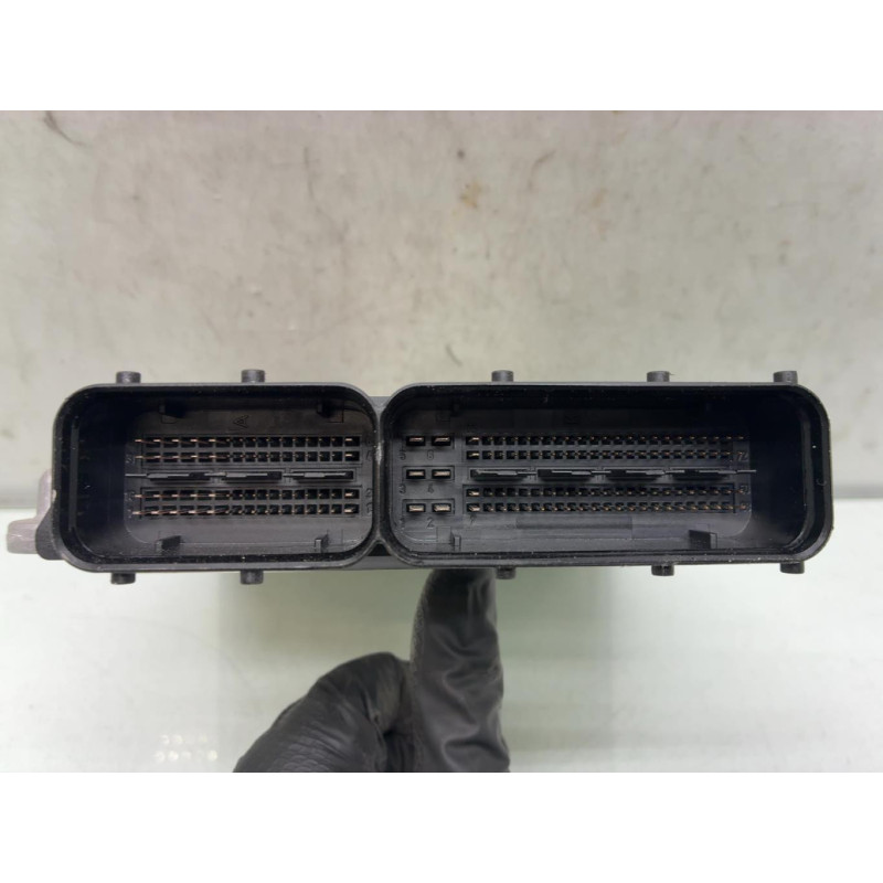 Calculateur moteur AUDI A4 3 Photo n°3