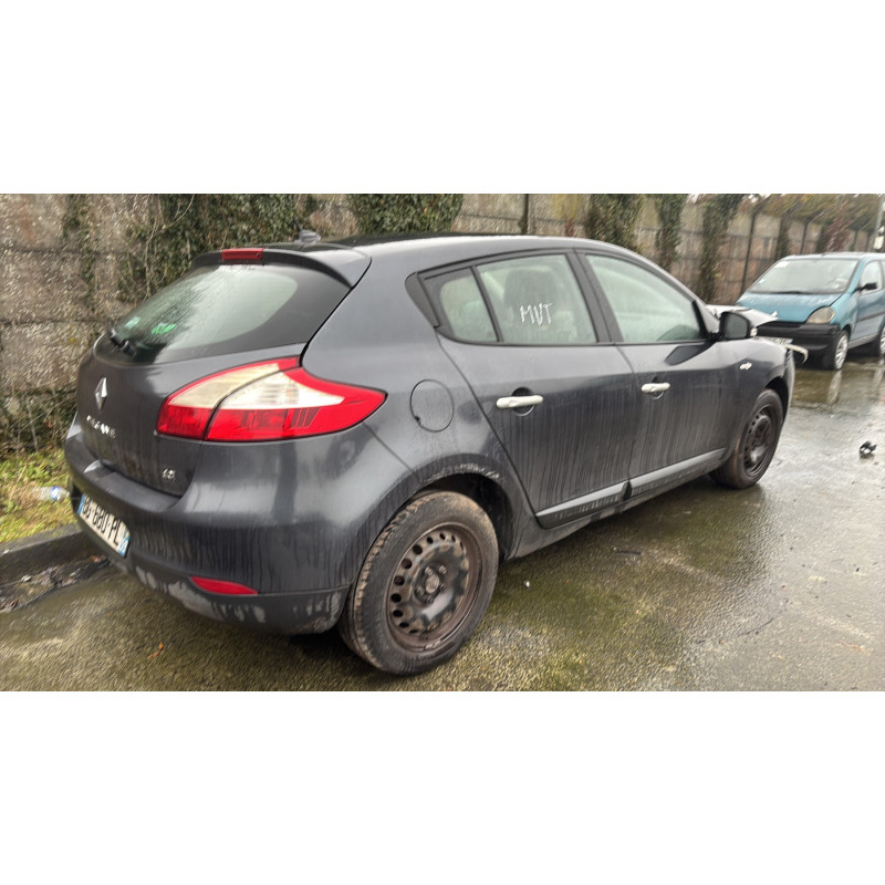Ceinture arriere gauche RENAULT MEGANE 3 Photo n°9