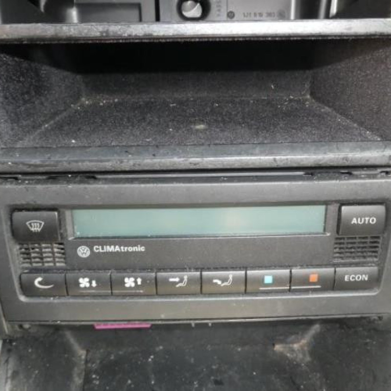 Feu arriere principal droit (feux) VOLKSWAGEN GOLF 4 Photo n°9