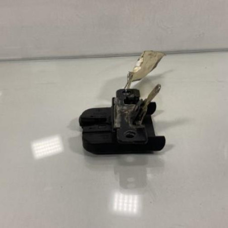 Serrure de coffre VOLKSWAGEN GOLF 4