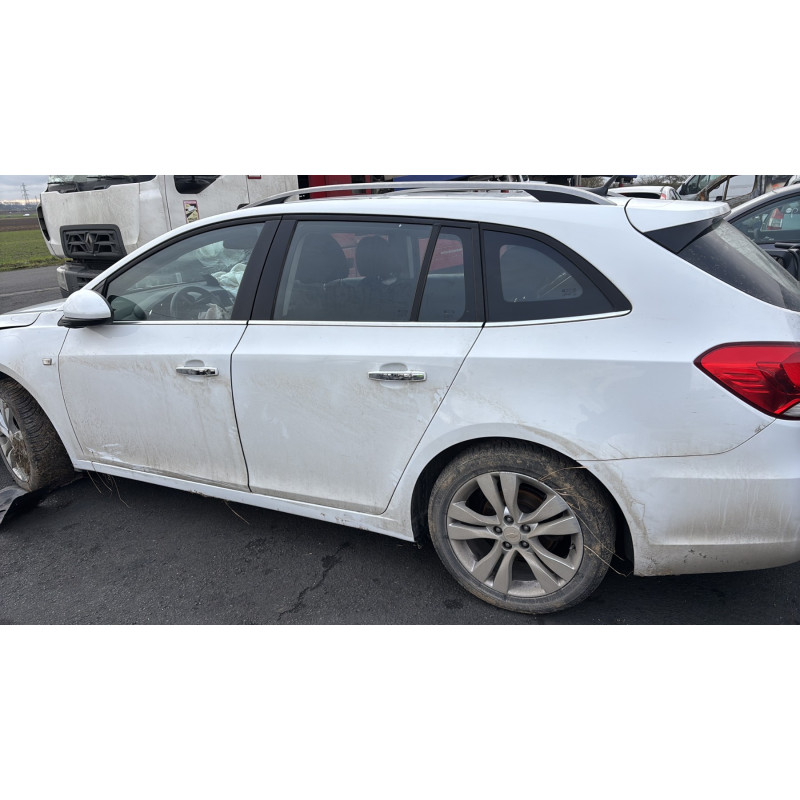Plage arriere CHEVROLET CRUZE Photo n°12