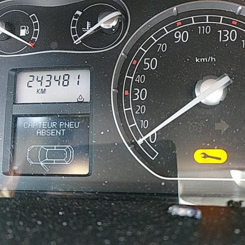 Feu arriere secondaire droit (feux) RENAULT LAGUNA 2 Photo n°8