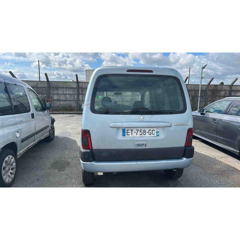 Feu arriere stop central PEUGEOT PARTNER 1 Photo n°16