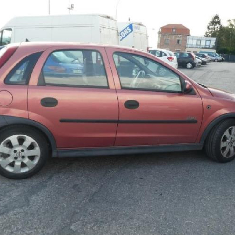 Porte avant gauche OPEL CORSA C Photo n°9