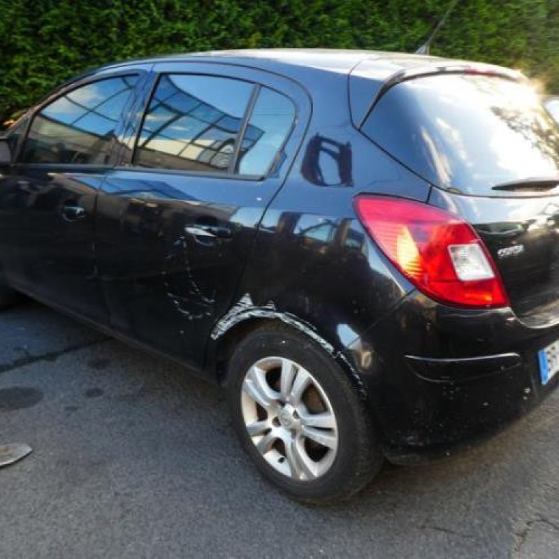 Compresseur clim OPEL CORSA D Photo n°10