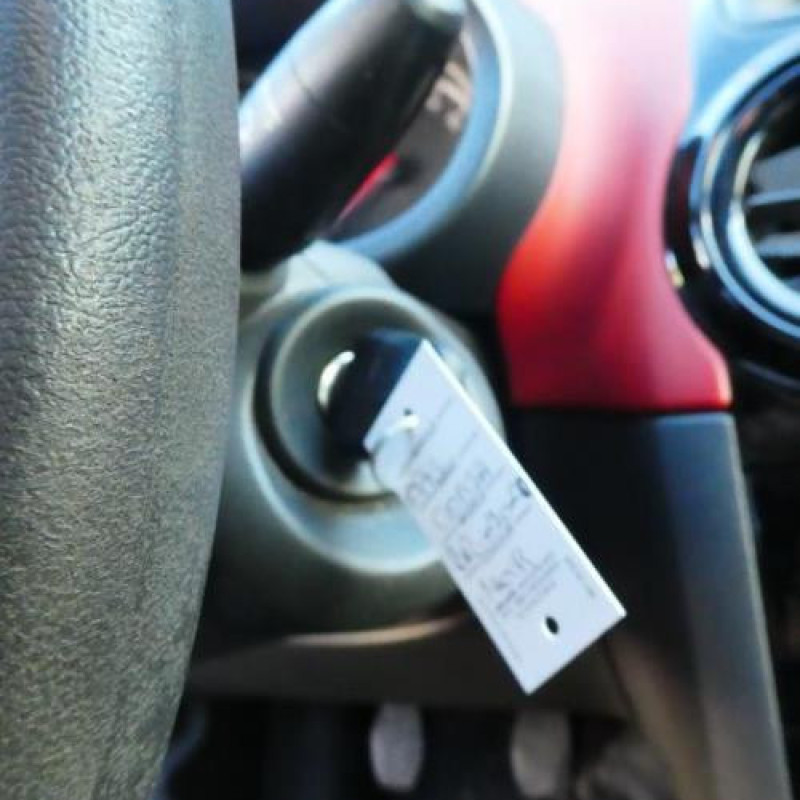 Compresseur clim OPEL CORSA D Photo n°16