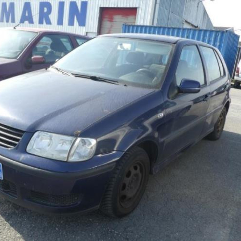 Pare choc arriere VOLKSWAGEN POLO 3 Photo n°8