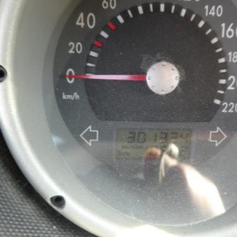 Pare choc arriere VOLKSWAGEN POLO 3 Photo n°16