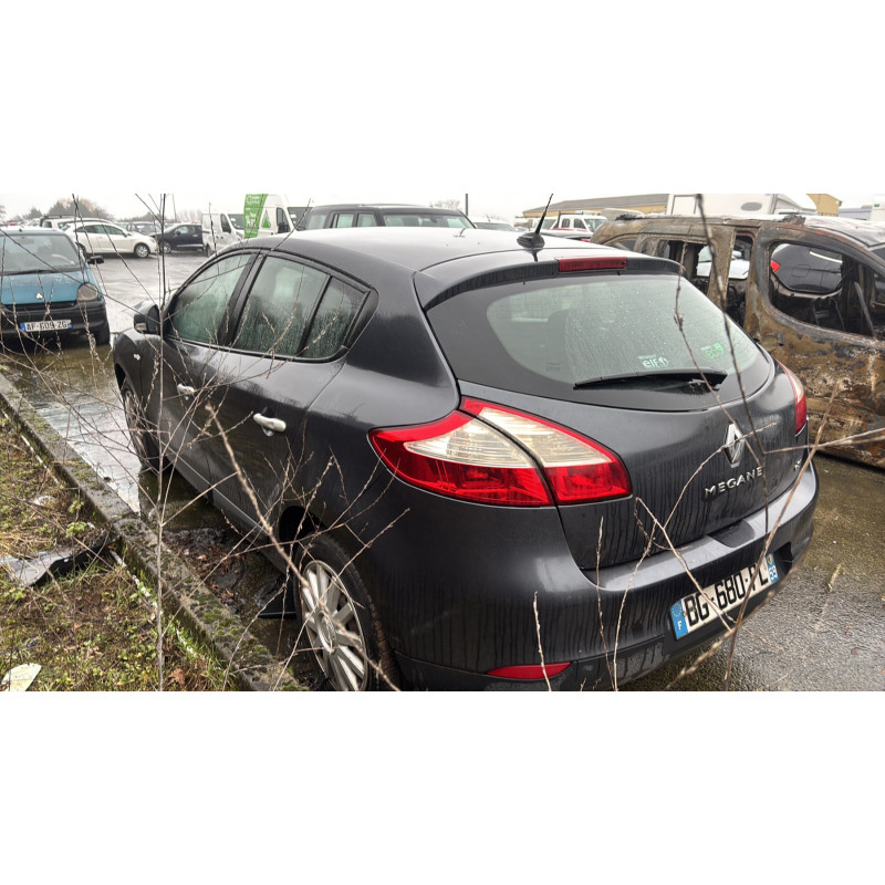 Crochet de remorquage RENAULT MEGANE 3 Photo n°11
