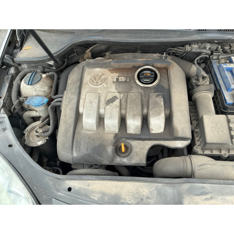 VOLKSWAGEN GOLF 5 1.9 TDI - 8V TURBO Photo n°19