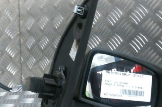 Retroviseur droit FIAT PANDA 2 Photo n°1